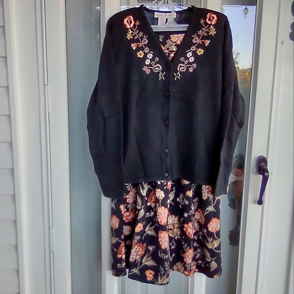 Jessica Holbrook Cottagegore Cardigan - Picture 7 of 7